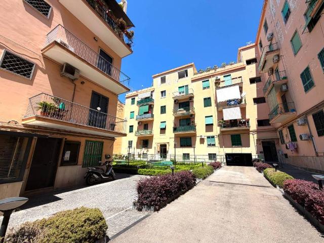 Appartamento in affitto a Portici, Campania