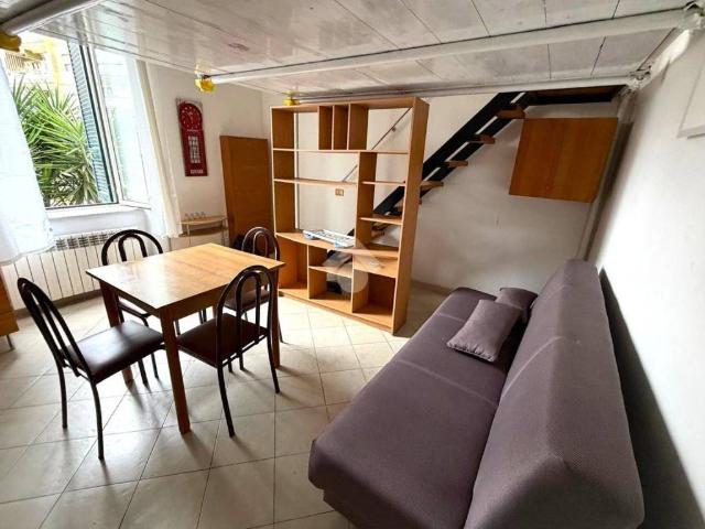 Appartamento in affitto a Portici, Campania