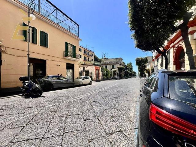 Appartamento in affitto a Portici, Campania