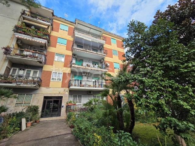 Appartamento in affitto a Portici, Campania