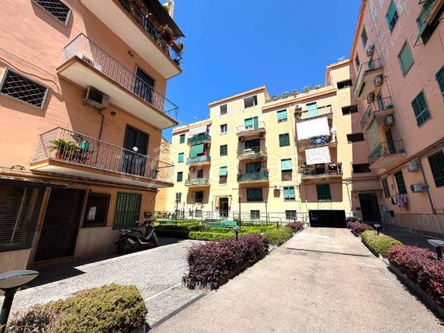 Appartamento in affitto a Portici, Campania