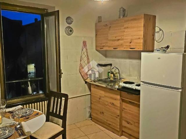 Appartamento in affitto a Porto Ceresio, Varese