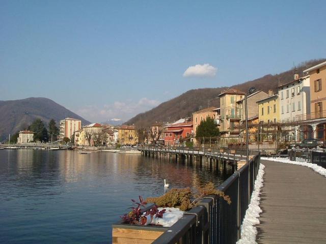 Appartamento in affitto a Comunità Montana del Piambello, Porto Ceresio