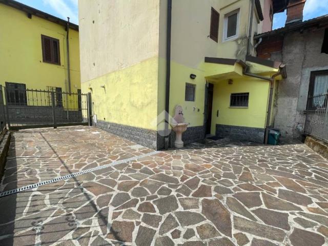 Appartamento in affitto a Comunità Montana del Piambello, Porto Ceresio