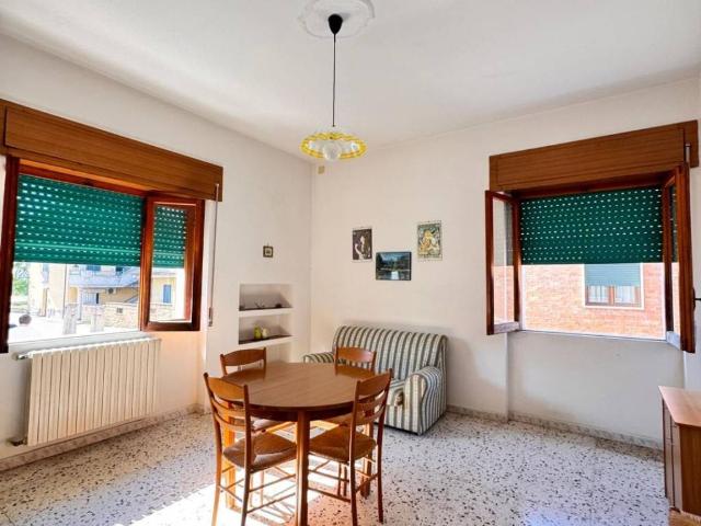 Appartamento in affitto a Portocannone, Molise