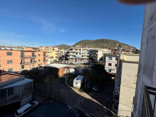Appartamento in affitto a Pozzuoli, Campania