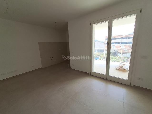 Appartamento in affitto a Prato, Centro Direzionale