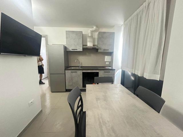 Appartamento in affitto a Mezzana, Prato