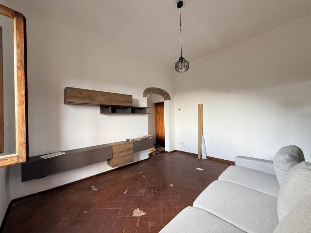 Appartamento in affitto a Pizzidimonte, Prato