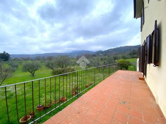 Appartamento in affitto a Cerreto, Prato