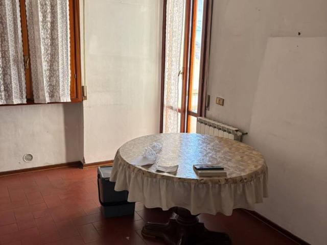 Appartamento in affitto a Centro Direzionale, Prato