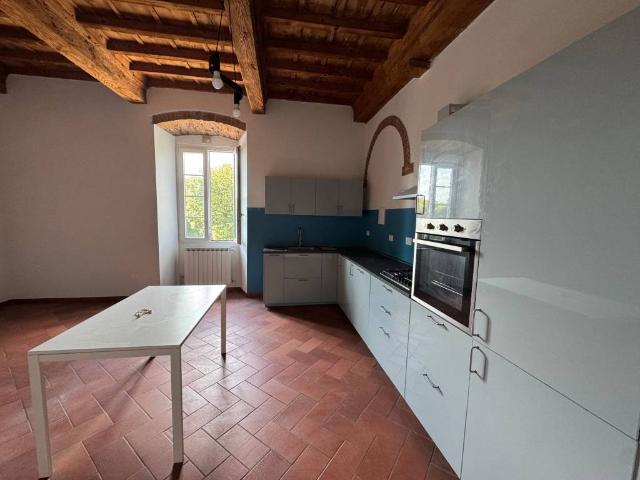 Appartamento in affitto a I lecci, Prato
