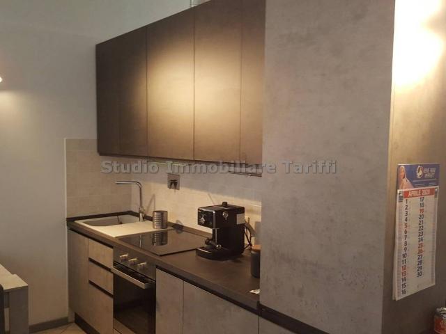 Appartamento in affitto a Centro Direzionale, Prato