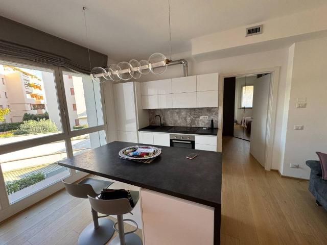 Appartamento in affitto a Centro Direzionale, Prato