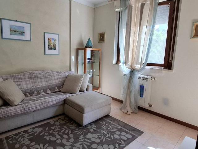 Appartamento in affitto a Mezzana, Prato