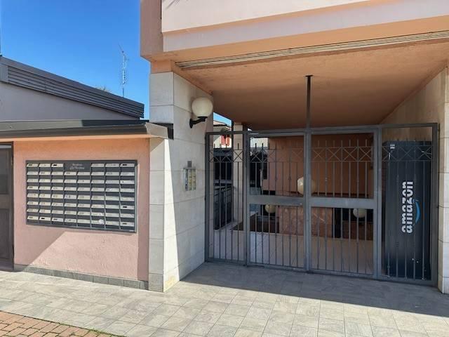 Appartamento in affitto a Pregnana Milanese, Milano