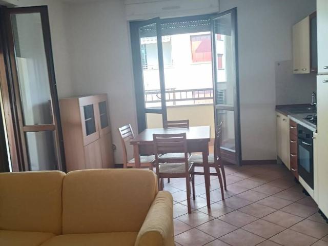 Appartamento in affitto a Vanzago, Lombardia