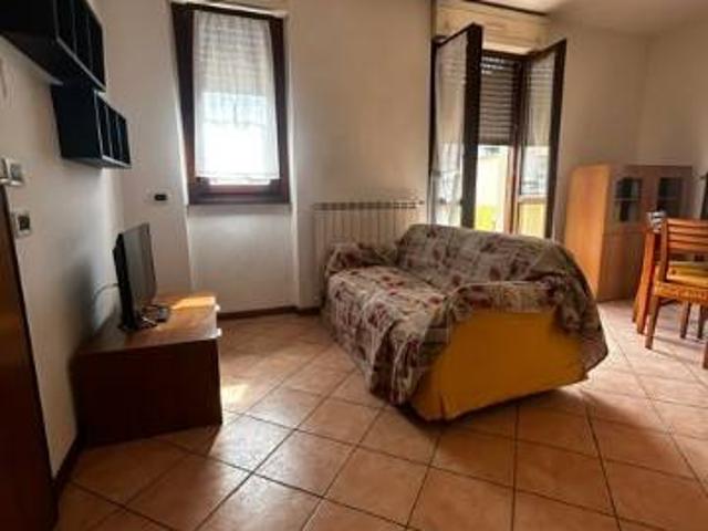 Appartamento in affitto a Vanzago, Lombardia