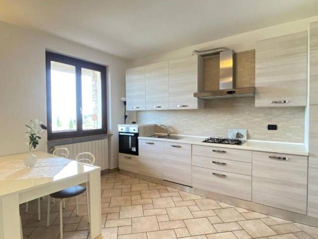 Appartamento in affitto a Puegnago, Lombardia