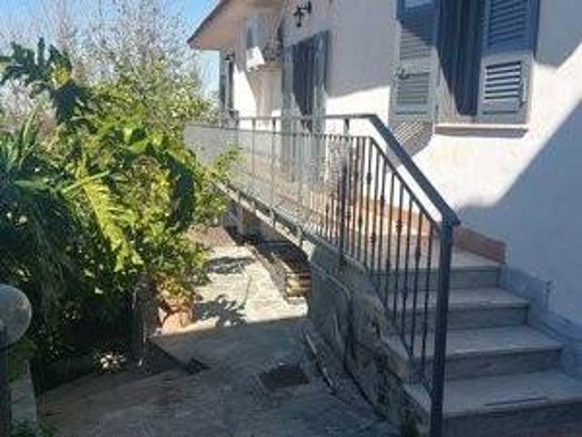 Appartamento in affitto a Le Case, Quarto