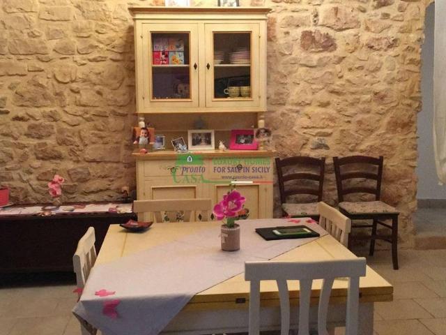 Appartamento in affitto a Gilestra, Ragusa