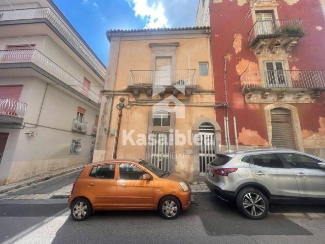 Appartamento in affitto a Ragusa Ibla, Ragusa