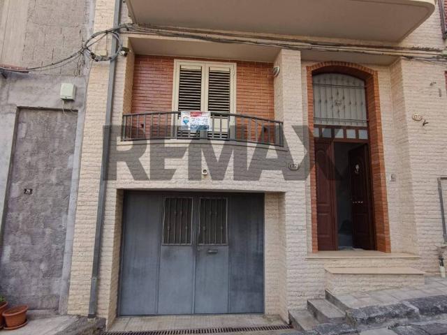 Appartamento in affitto a Ramacca, Catania