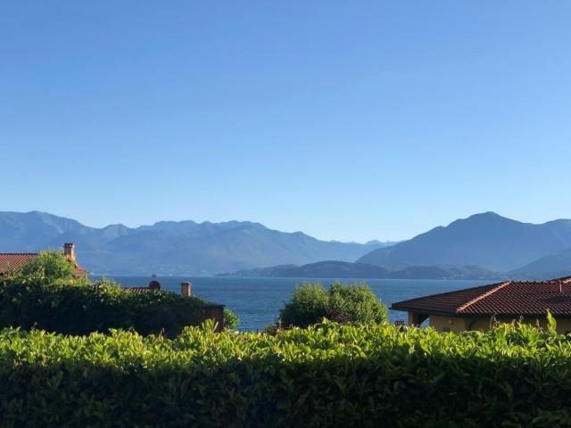 Appartamento in affitto a Ranco, Lombardia