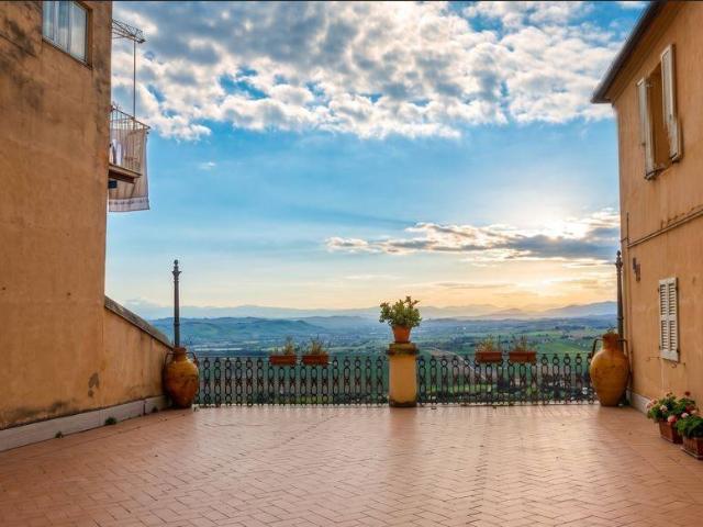 Appartamento in affitto a Castelnuovo, Marche