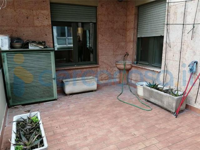 Appartamento in affitto a San Francesco-Giardini Pubblici, Re