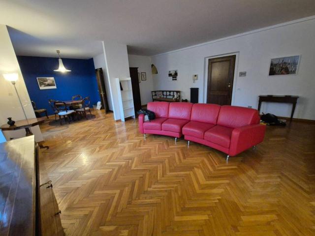 Appartamento in affitto a Reggio Emilia, Porta Castello