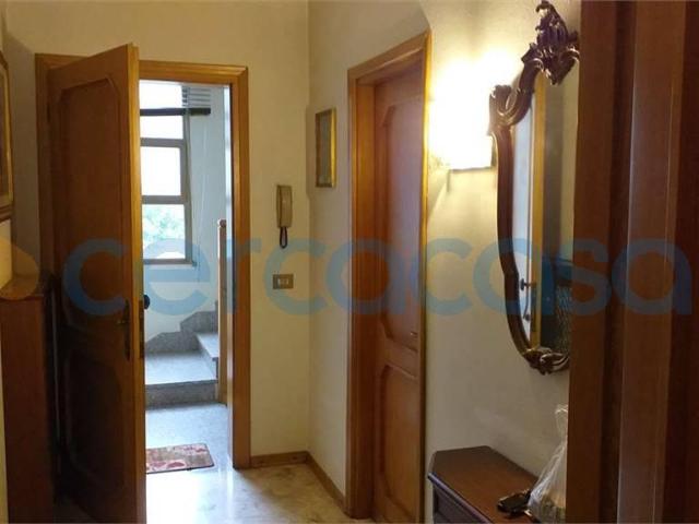 Appartamento in affitto a Villaggio Stranieri-Bazzarola, Re