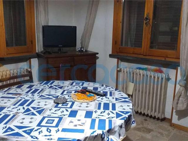 Appartamento in affitto a Villaggio Stranieri-Bazzarola, Re