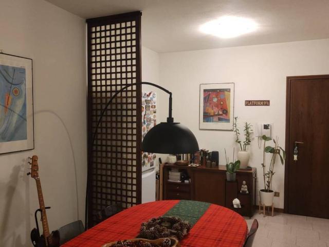 Appartamento in affitto a San Pietro città, Re