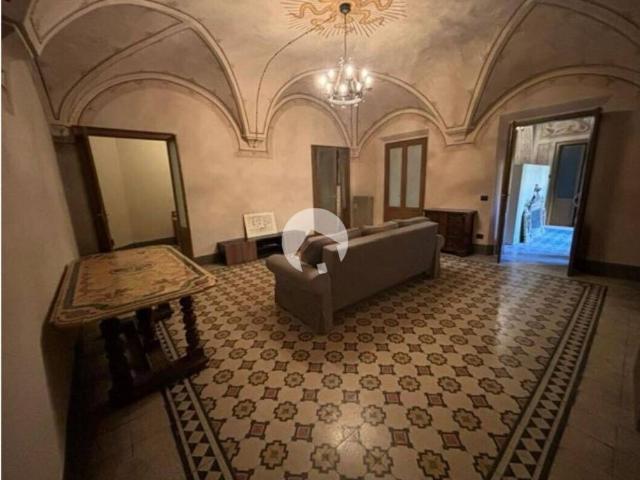 Appartamento in affitto a Sant'Agostino esterna-Porta Castello, Re