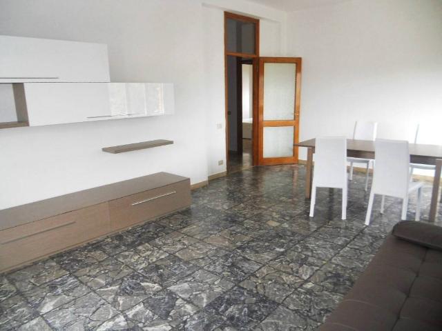 Appartamento in affitto a Carrozzone-Betonica, Re