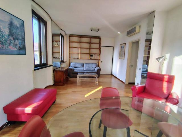 Appartamento in affitto a San Francesco-Giardini Pubblici, Re