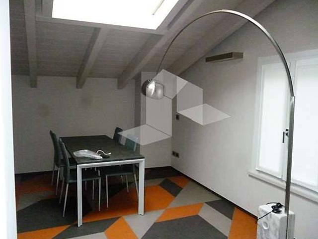 Appartamento in affitto a Sant'Agostino esterna-Porta Castello, Re