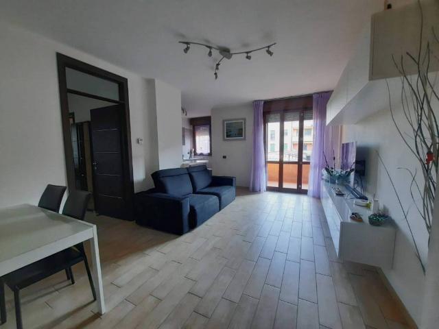 Appartamento in affitto a Villaggio Stranieri-Bazzarola, Re