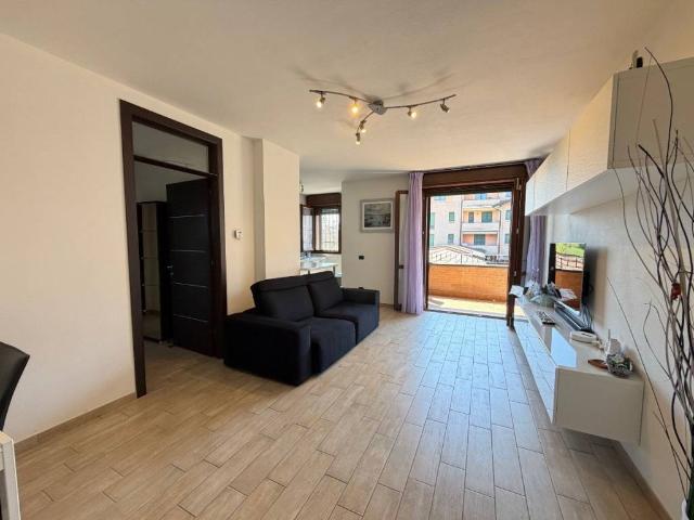 Appartamento in affitto a Villaggio Stranieri-Bazzarola, Re