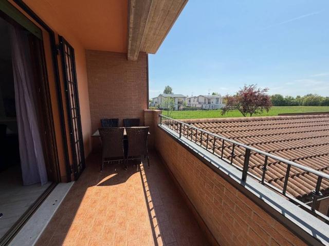 Appartamento in affitto a Villaggio Stranieri-Bazzarola, Re