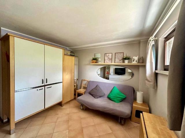 Appartamento in affitto a San Prospero Strinati, Re