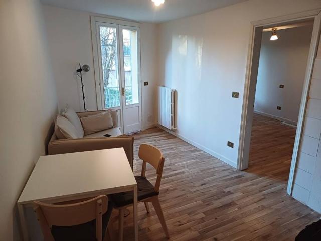 Appartamento in affitto a Sant'Agostino città-Porta Castello, Re