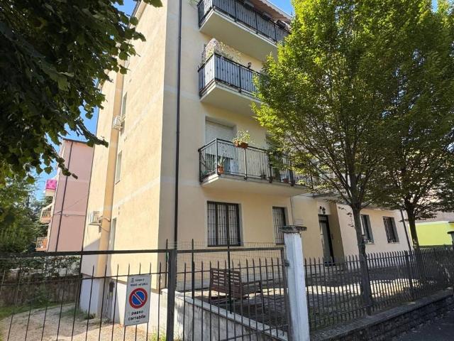 Appartamento in affitto a Regina Pacis, Re