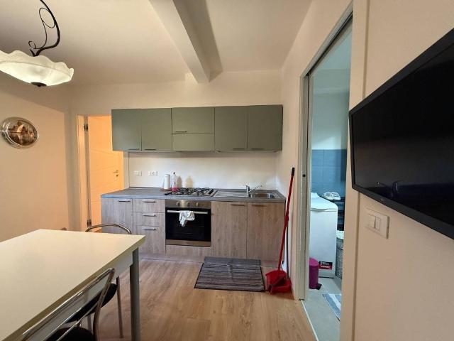 Appartamento in affitto a Sant'Agostino esterna-Porta Castello, Re