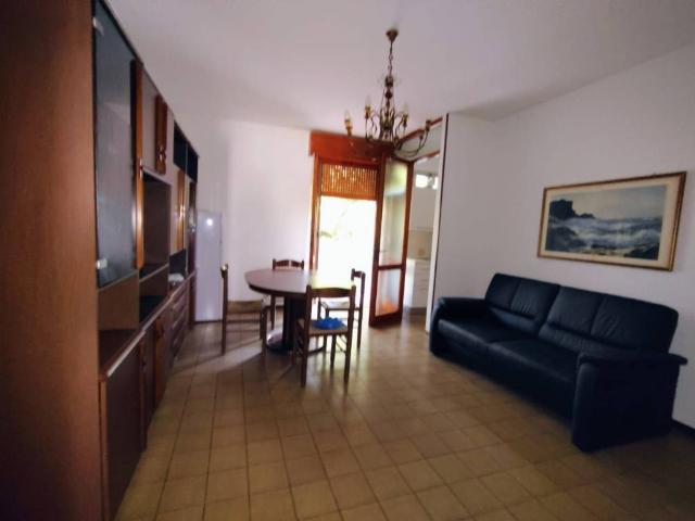 Appartamento in affitto a Mirabello, Re