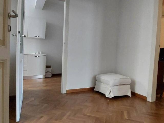 Appartamento in affitto a San Prospero città, Re