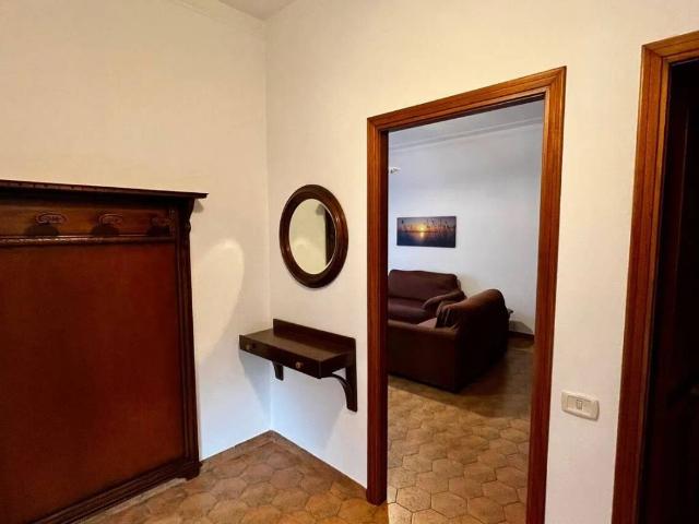 Appartamento in affitto a Regina Pacis, Re