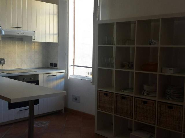Appartamento in affitto a San Pietro città, Re