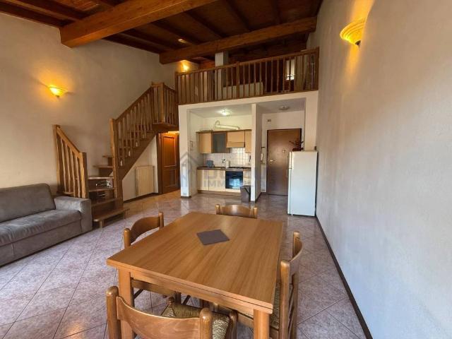 Appartamento in affitto a San Zenone città, Re